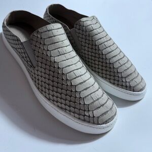 Vince Blair women’s 7 shoes slip-on distressed snakeskin look excellent conditio